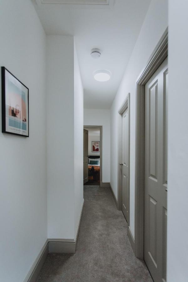 Townhouse House Ideal Contractors In رُغْبي المظهر الخارجي الصورة