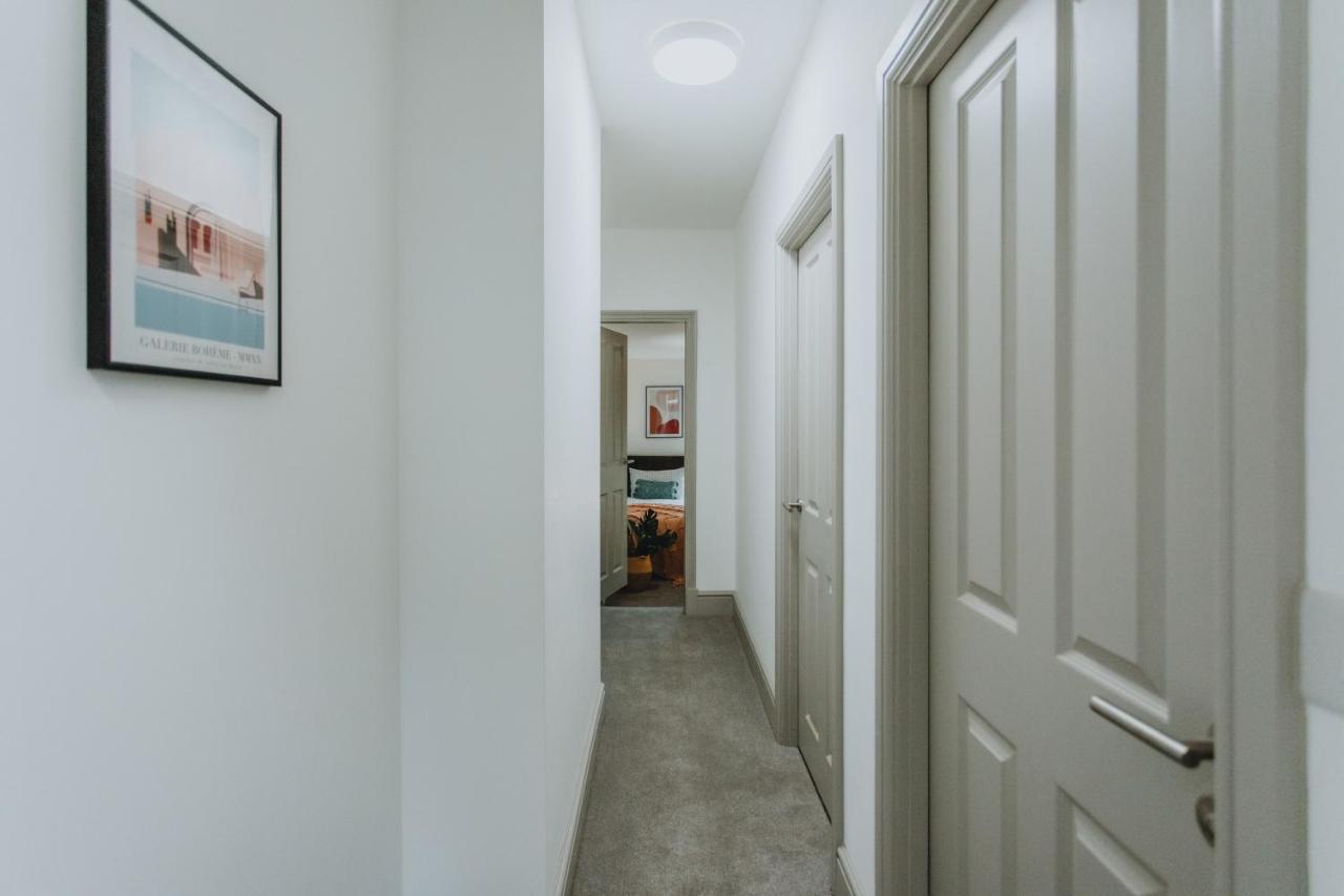 Townhouse House Ideal Contractors In رُغْبي المظهر الخارجي الصورة